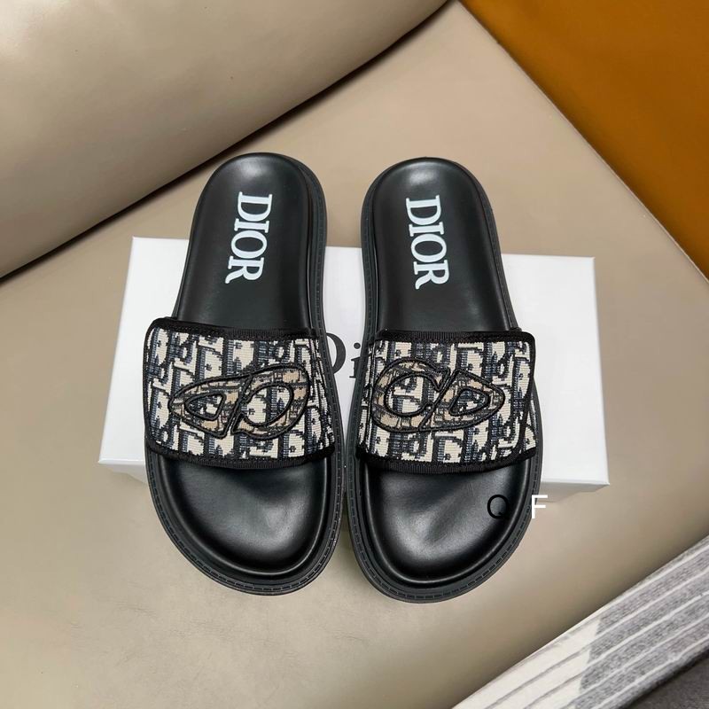 DIOR Men's Slippers 1